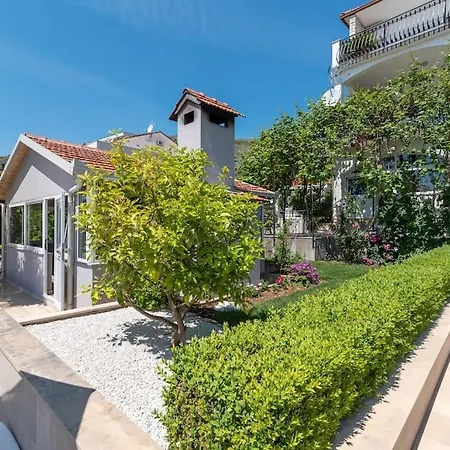 Apartment Soric Trogir Exterior photo