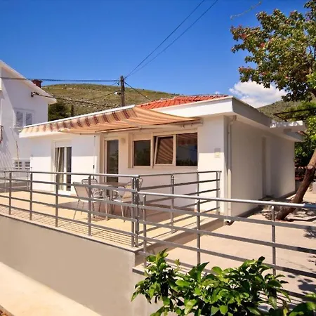 Apartment Soric Trogir Exterior photo